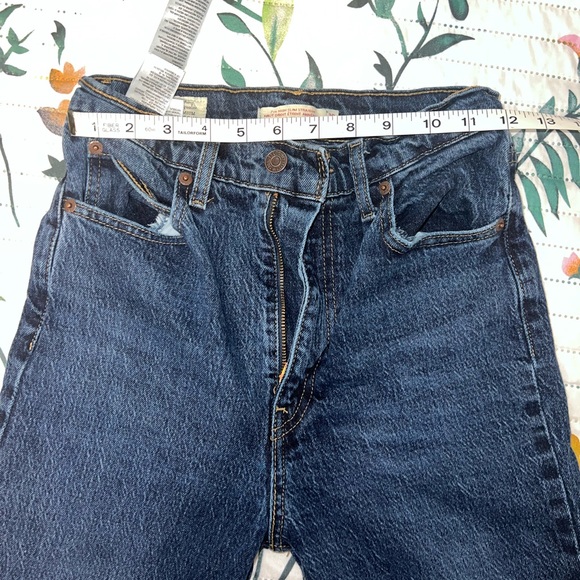 Levi’s 70s High Slim Straight Size 26 in Indigo - GREAT washed condition. - Picture 9 of 9